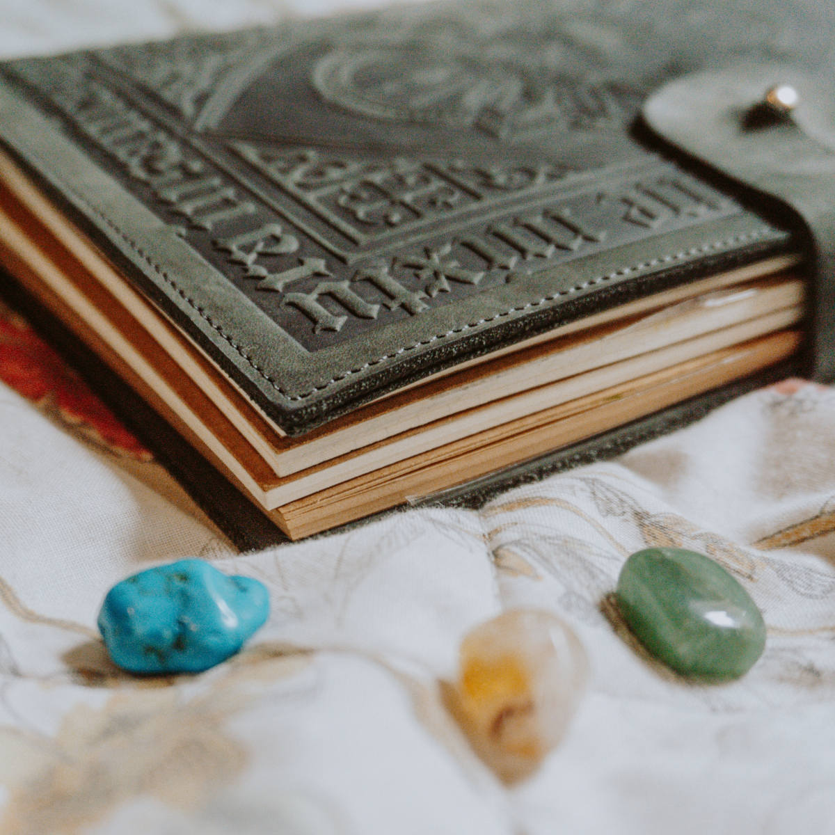 7 Signs You're a Witch Hiding in Plain Sight