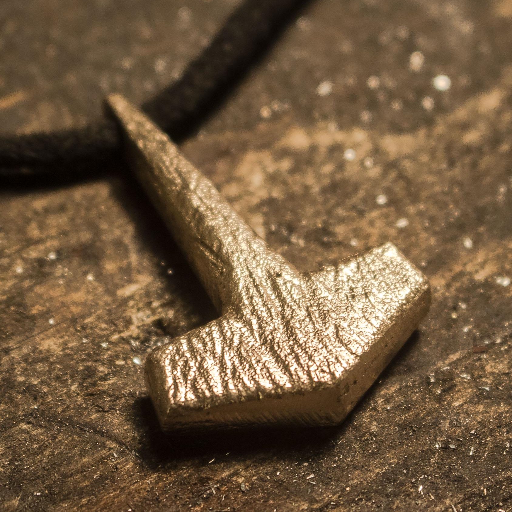 bronze mjolnir