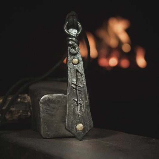 video of a viking bindrune pendant