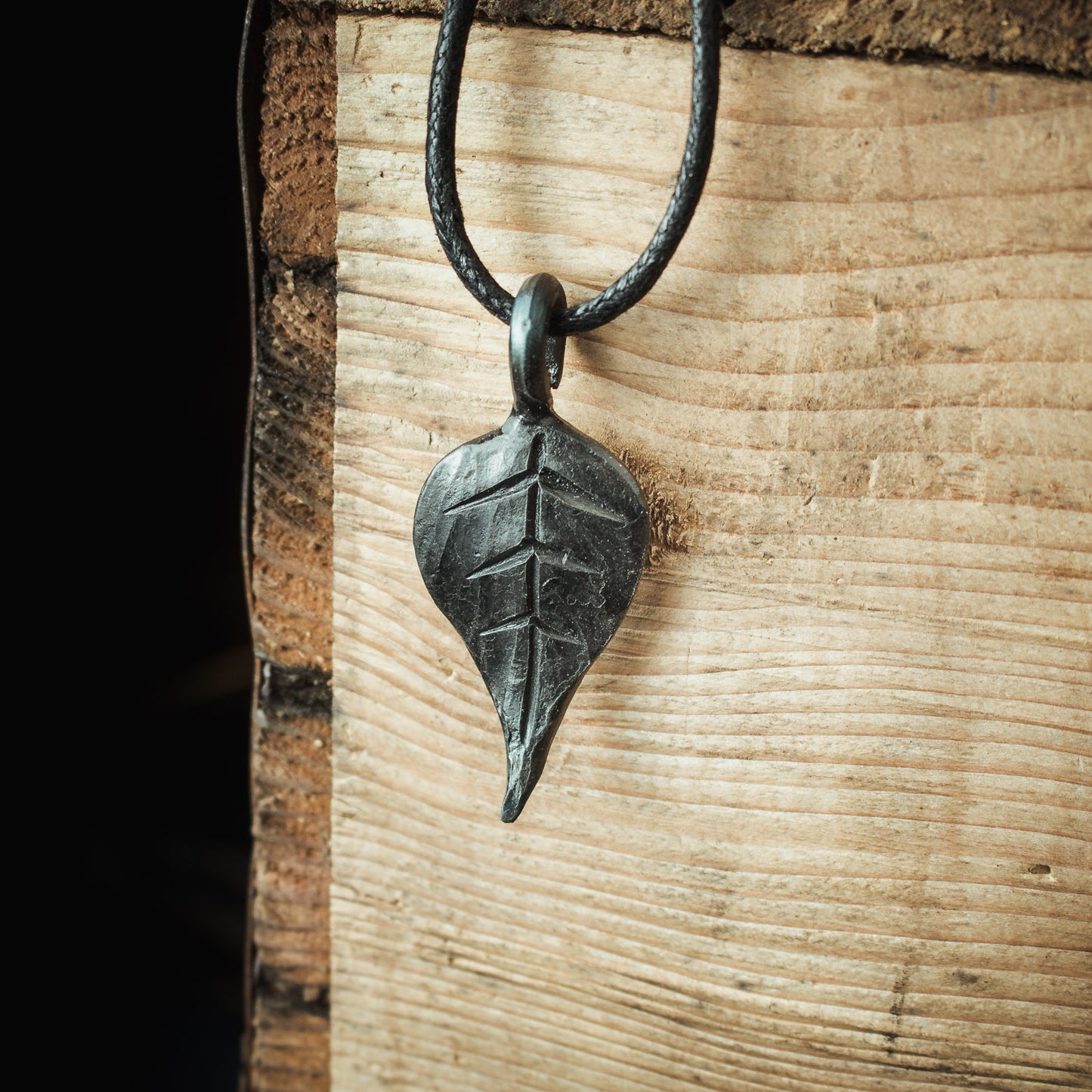 iron leaf pendant